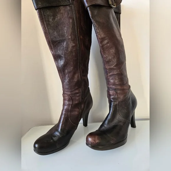 ARNOLD CHURGIN tall brown heeled leather boots. Size 39 (8-8.5) - Picture 5 of 15